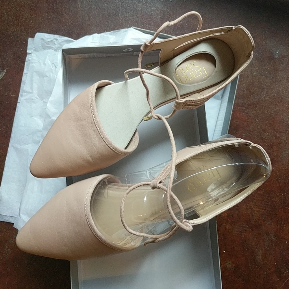 Franco Sarto Shaker Mauve lace pointy ballet flats